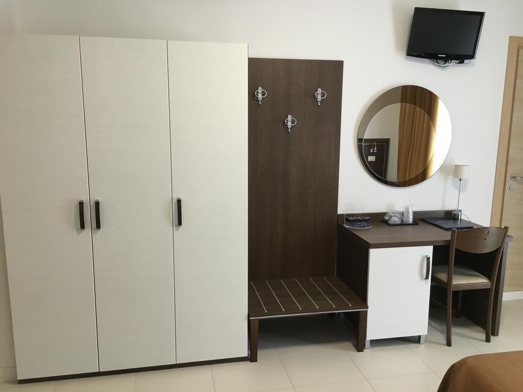 Hotel Bellevue Lignano Sabbiadoro Kültér fotó